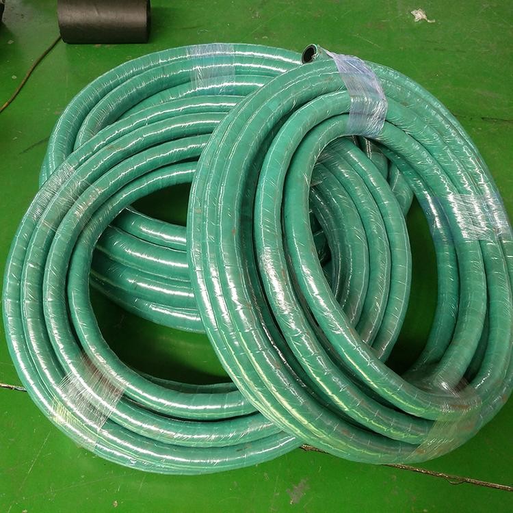 選擇合適的工業(yè)軟管需要考慮的因素